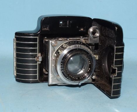 A Kodak Bantam Special Rangefinder camera, with Anastigmat Ektar f2 45mm lens and Art Deco body, (shutter working), with case