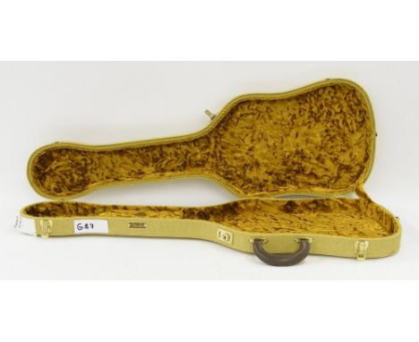 Fender vintage style shaped tweed hard case