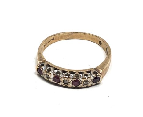 9ct gold diamond &amp; ruby  ring (2.4g)