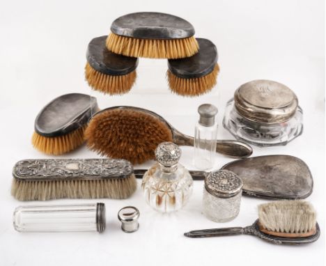 A SILVER LIDDED GLASS POWDER BOWL AND FURTHER ITEMS (QTY)Comprising; the powder bowl lid London 1917, a silver lidded glass j