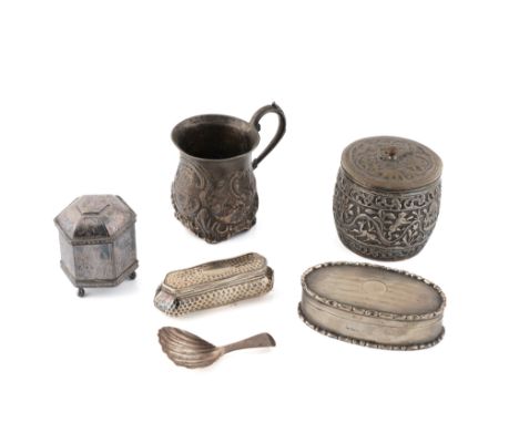 A VICTORIAN SILVER MUG AND FIVE FURTHER ITEMS (6)The mug having embossed decoration, London 1858, also an oval hinge lidded b