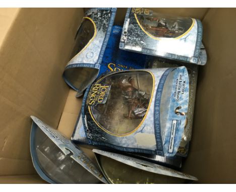 Boxed Lord of the rings figures
