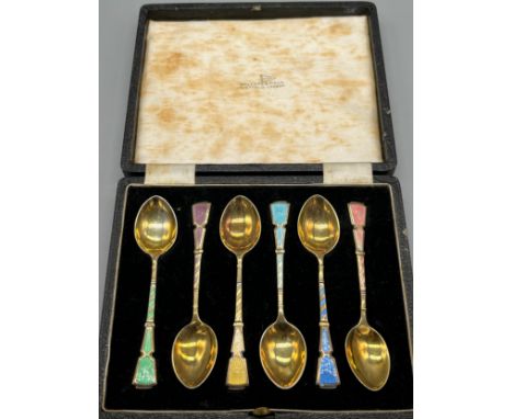 A Boxed set of 6 Birmingham silver and enamel tea spoons produced by Walker &amp; Hall. 