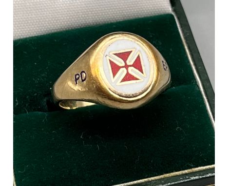 Birmingham 9ct yellow gold and enamel masonic ring. [Ring size X] [9.04Grams] 