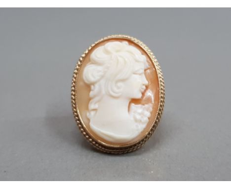 9CT YELLOW GOLD CAMEO RING SIZE I 6.4G GROSS