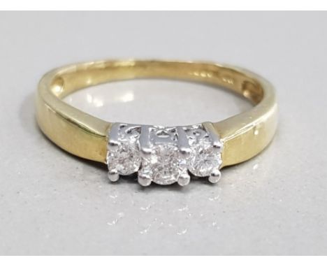 14CT YELLOW GOLD DIAMOND THREE STONE RING COMPRISING OF THREE BRILLIANT ROUND CUT DIAMONDS SET IN A CLAW SETTING SIZE N1/2 2.