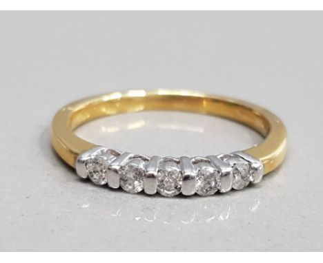 18CT YELLOW GOLD 5 STONE DIAMOND RING FEATURING 5 BRILLIANT ROUND CUT DIAMONDS SET IN A RUB OVER SETTING SIZE N 3G GROSS