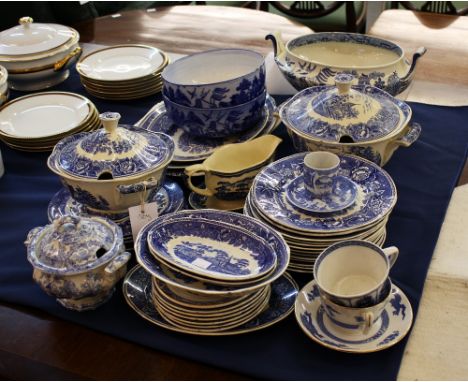 A collection of transfer printed dinner ware, late 19th / early 20th century, to include cups, tureens, platters, plates etc.