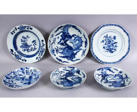 A MIXED LOT OF 18TH / 19TH CENTURY - 6 X CHINESE BLUE &amp; WHITE PORCELAIN PLATES / DISHES, with some kangxi, some with drag