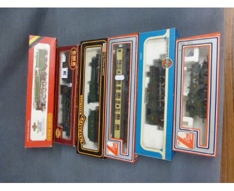 Five boxed OO gauge engines including Hornby R063 BR Standard Class 'Britannia', Mainline 4-6-0 Manor Class GWR Green, Airfix