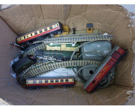 Box of Hornby Dublo model railway items including Duchess of Montrose engine & tender, three coaches etc