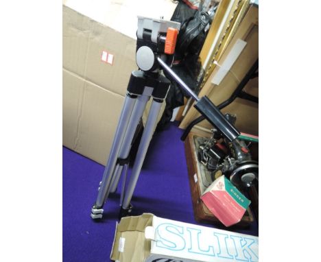 A Silk photographers camera tripod with box