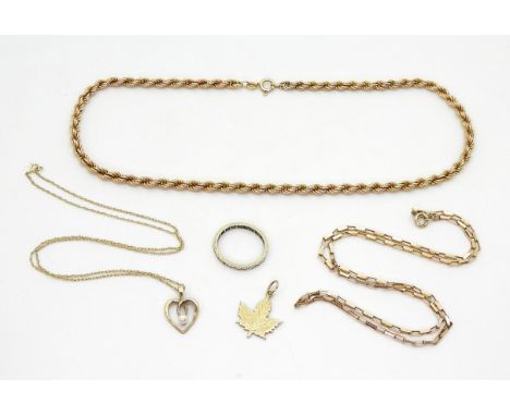 A 9ct gold rope chain, length 40cm, a long link trace chain in rose gold, length 46cm, a pearl heart pendant and 40cm chain, 