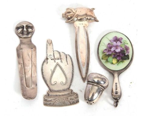 Mixed Lot: An Edwardian novelty bookmark in the shape of a hand, hallmarked for Birmingham 1904, makers mark for Chrisford &a