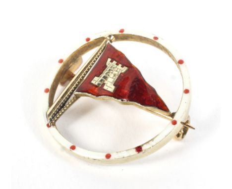 A vintage 9ct gold and enamel round yacht club burgee brooch. For the Island Sailing Club, Cowes, Isle of Wight, marked 'Benz