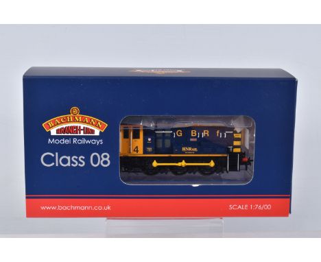 A BOXED OO GAUGE BACHMANN BRANCHLINE MODEL RAILWAY LOCOMOTIVE Class 08 no. 08818 no. 4 'Molly' GBRF Harry Needle Railroad Com