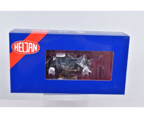 A BOXED OO GAUGE HELJAN MODEL RAILWAY SHUNTER LOCOMOTIVE Class  07 no. 07009 in BR Blue - Weathered, item no. 2915, appears i
