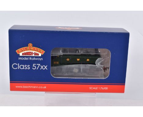 A BOXED OO GAUGE BACHMANN BRANCHLINE MODEL RAILWAY LOCOMOTIVE Class 57xx Pannier Tank no. 5775 in Great Western Railway Green