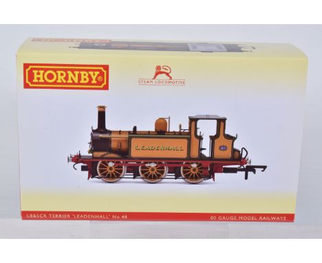 A BOXED OO GAUGE HORNBY MODEL RAILWAY STEAM LOCOMOTIVE Class A1 Terrier 0-6-0T no. 48 'Leadenhall' in LB&amp;SCR Improved Eng