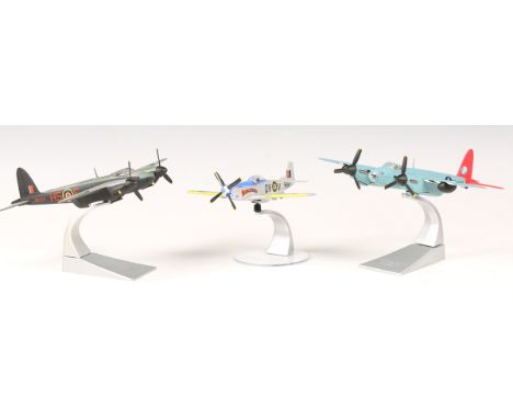 Eight Corgi Aviation Archive aircraft, comprising AA32206 Mustang, AA32807 Mosquito, AA32801 Mosquito 'Grim Reaper', AA38005 