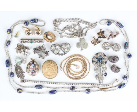 A small group of jewellery, including a 9ct gold multiple link neckchain on a boltring clasp, weight 7.9g, length 63cm, a gol