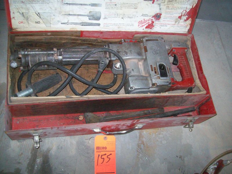 Milwaukee heavy duty demolition hammer