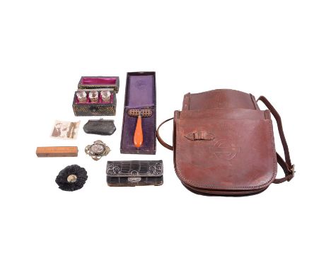Collection of assorted ladies' accoutrements including silver mounted folding leather purse, LK, Birmingham 1902, other purse
