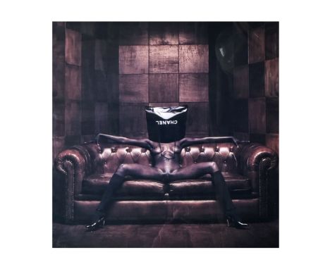 ERWIN OLAF (1959-2023)Fashion Victims, Chanel,2000.C-Print sous Diasec, signé au dos.100 x 100 cm