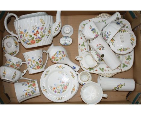 Aynsley Cottage Garden items to include a teapot (minor af), trinkets and others, a Wedgwood Wild Strawberry cake plate and o