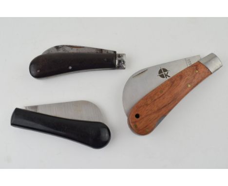 Three Pruner Pocket Knives Including Wilkinson Sword Pruning Knife  Overall condition is very good snaps all round and no wob