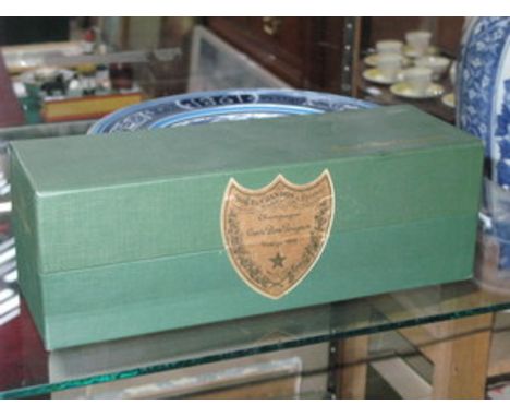 UNOPENED BOTTLE OF MOET & CHANDON CUVEE DOM PERIGNON VINTAGE 1975- 75cl 