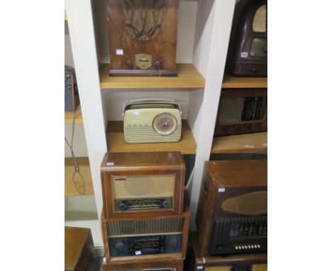 Four walnut Valve Radios - Lotus, Murphy, Ekco, Cambridge Pye and a Bush Transistor TR/82C Radio
Condition report: This item 