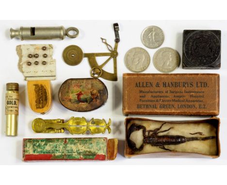 MISCELLANEOUS MINIATURE WORKS OF ART TO INCLUDE A SCOTTISH VICTORIAN MAUCHLINE THIMBLE BOX, THE LID WITH PRINT OF ST LEONARDS