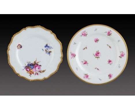 A BARR, FLIGHT & BARR WORCESTER PLATE, C1808-13 PAINTED PROBABLY BY WILLIAM BILLINGSLEY WITH SCATTERED ROSES, 23CM DIAM, IMPR