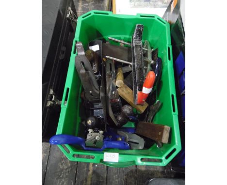 Quantity of early planes including one by Stanley and Anant and various woodworking tools 