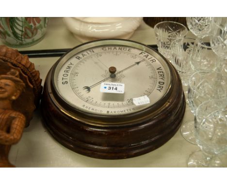 CIRCULAR ANEROID BAROMETER