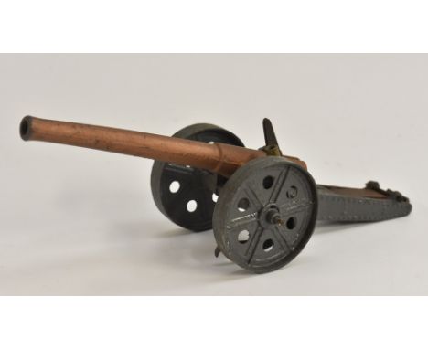Britains Toys - a Boer War 4.7 inch Naval Gun, first produced in 1900, the Army in South Africa were desperately short of hea