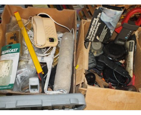 TWO BOXES OF MIXED ITEMS PLUS A CASED POWER MASTER ROTARY LASER LEVEL
