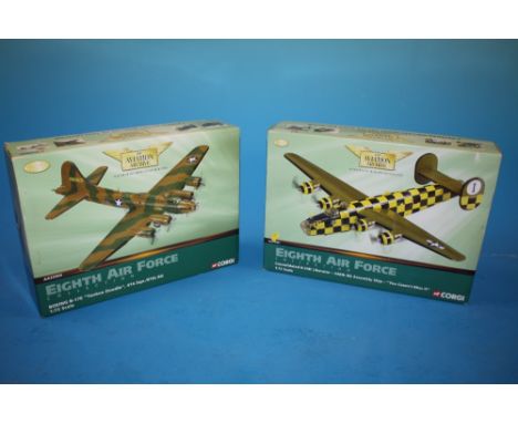 TWO CORGI 'THE AVIATION ARCHIVE' DIE CAST MODEL AEROPLANES, COMPRISING OF - AA333304 BOEING B-17E 'YANKEE DOODLE' 414 SQN./97