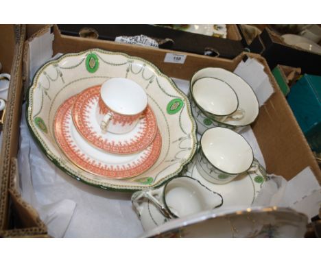 A SMALL TRAY OF ROYAL DOULTON COUNTESS CHINA, TOGETHER WITH A ROYAL WORCESTER TRIO 