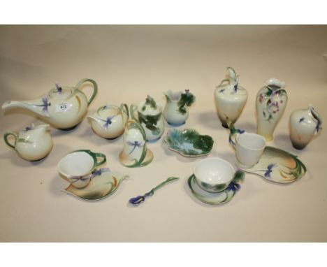 A QUANTITY OF FRANZ PORCELAIN TO INCLUDE A DRAGONFLY PATTERN THREE PIECE TEA SERVICE
