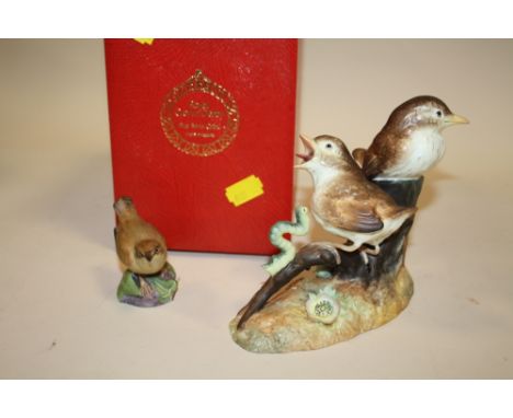 A BOXED ROYAL CROWN DERBY THRUSH CHICKS FIGURE TOGETHER WITH A ROYAL WORCESTER WREN FIGURE