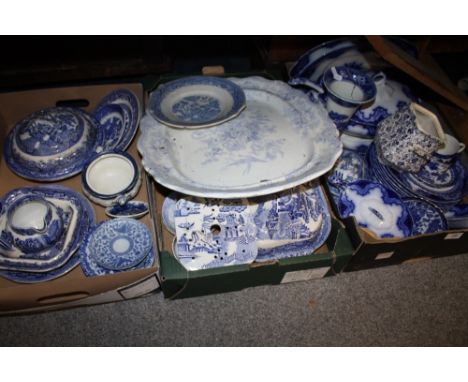 THREE TRAYS OF ASSORTED BLUE AND WHITE CHINA TO INCLUDE SPODE