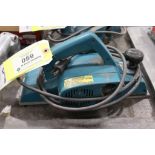 Makita 1912B electric portable planer