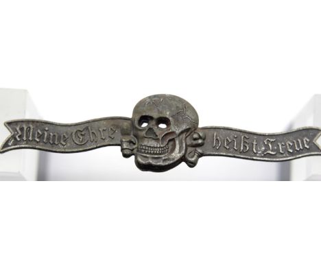 German WWII style SS Honour clasp. P&amp;P Group 1 (£14+VAT for the first lot and £1+VAT for subsequent lots) 