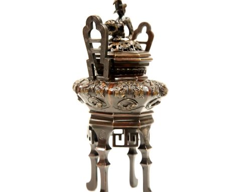 Oriental bronze censer with affixed Dog of Fo, H: 30 cm. P&amp;P Group 3 (£25+VAT for the first lot and £5+VAT for subsequent