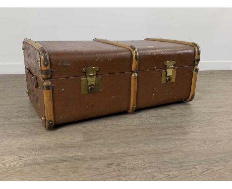 VINTAGE CABIN TRUNK, wood bound
