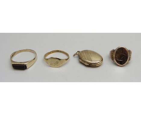 Two small 9ct gold rings, a yellow metal ring and a 9ct gold locket, total weight 6.1g, two rings a/f 