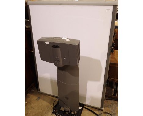 Smart SBP-10X projector and screen. Not available for in-house P&amp;P, contact Paul O'Hea at Mailboxes on 01925 659133 