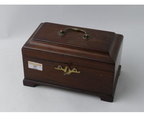 Lockable oak and brass tea caddy 